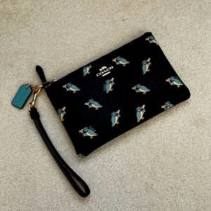 Coach Drinking Owl Wristlet _ 38924